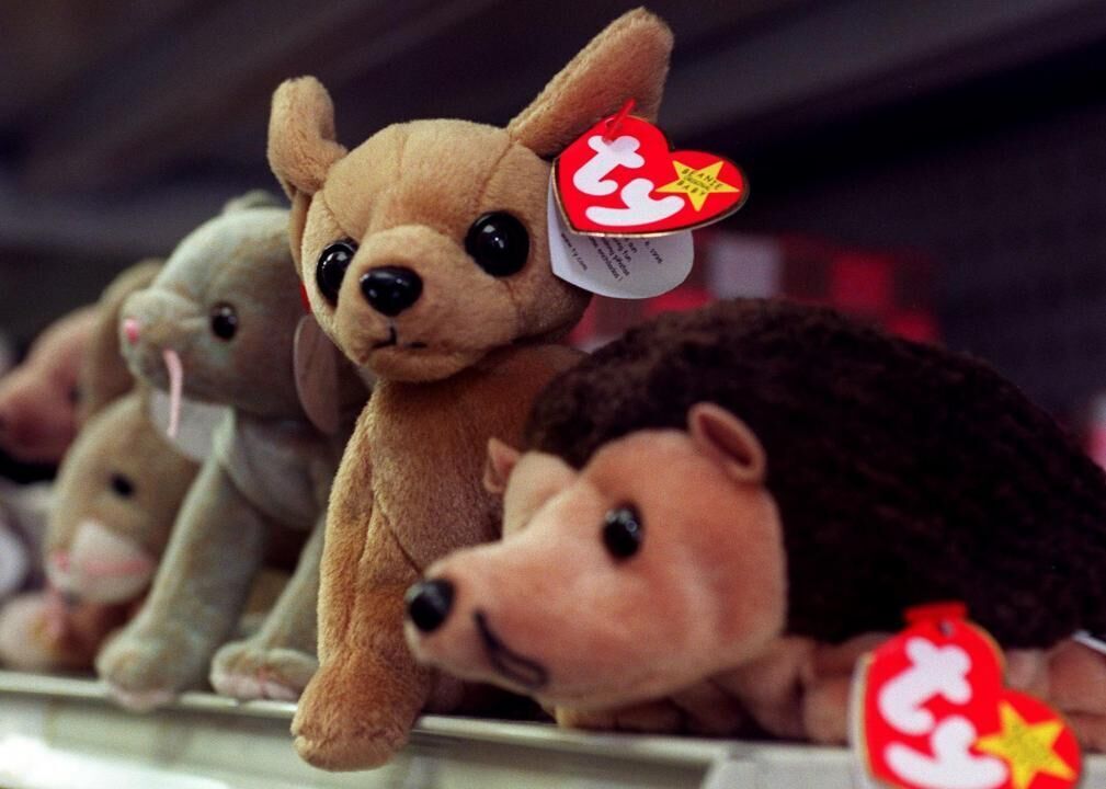 1993: The Beanie Baby craze takes the world by storm